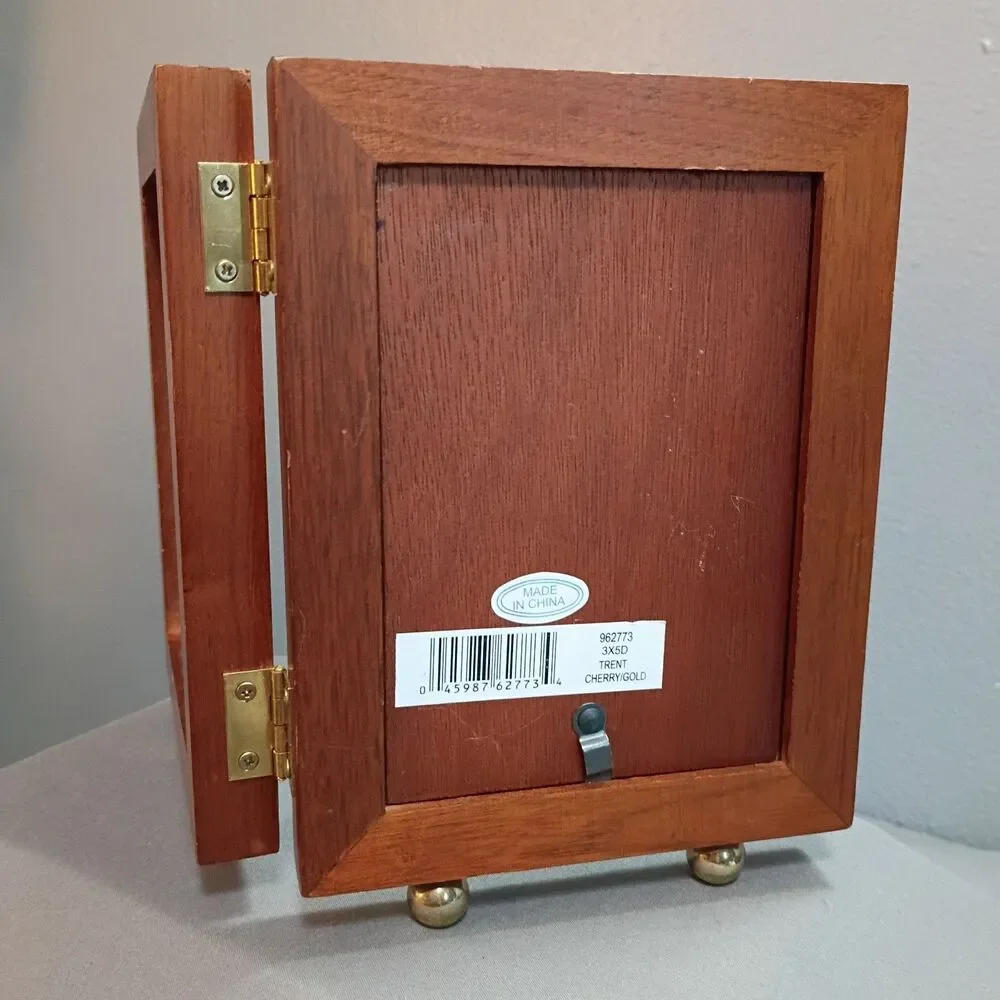 Picture Frame Hinged Wood Double 3.5x5 Folding Display Gold Plated Accents